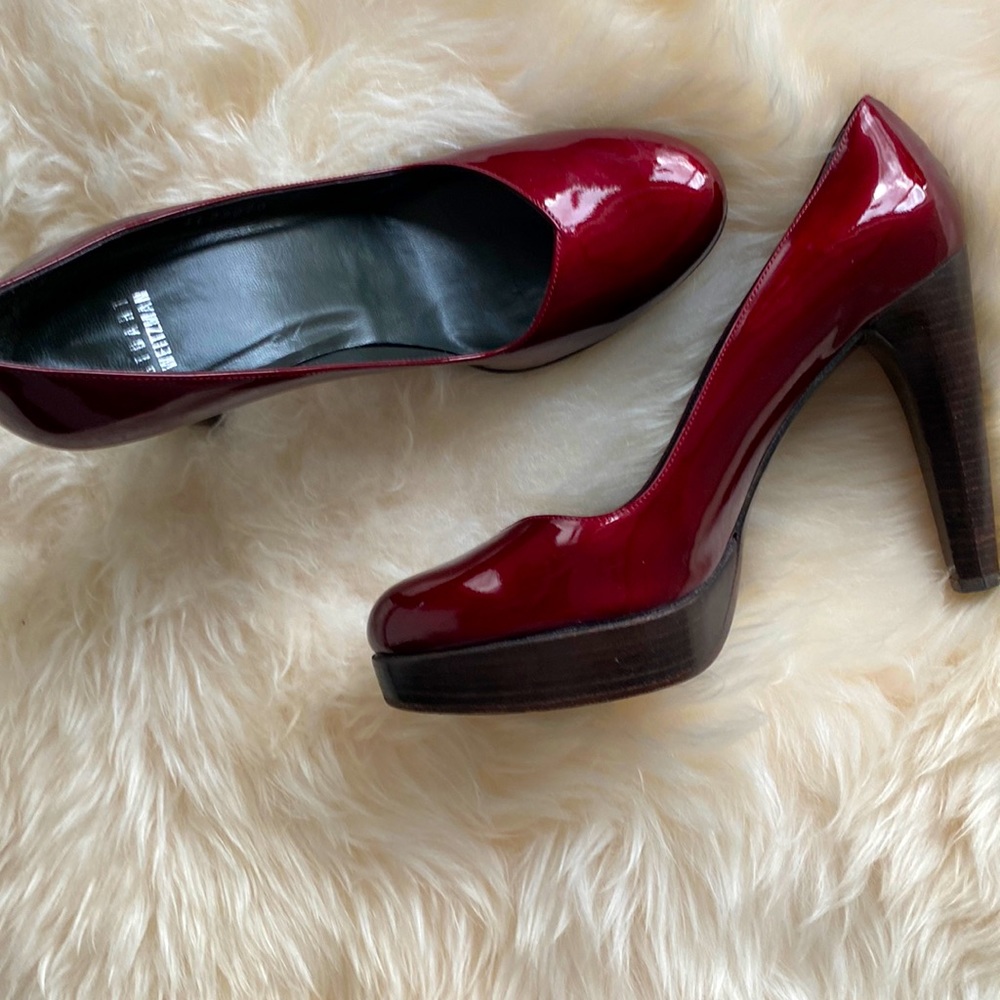 Stunning 3” with platform Cranberry Stuart Weitzman Vintage.